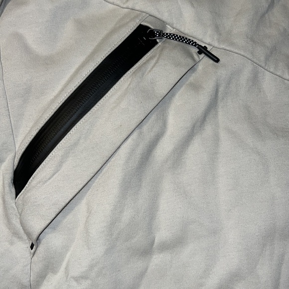 Nike Men NSW TECH Fleece Repel Windrunner Jacket 867658-07 - Picture 9 of 11